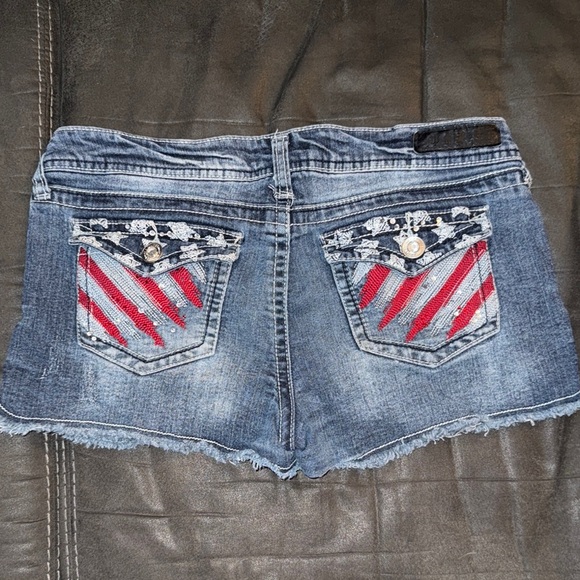 Denim Shorts with American Flag Pockets - Picture 1 of 4